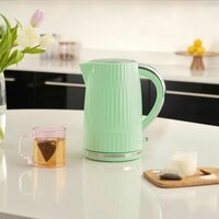 Waterkoker Russell Hobbs Paars Plastic 2400 W 1,7 L 2