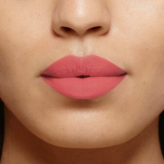 Lippenstift L&amp;apos;Oreal Make Up Color Riche 241-le coral irreverent Mat 3