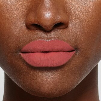 Lippenstift L&amp;apos;Oreal Make Up Color Riche 241-le coral irreverent Mat 5