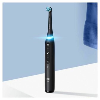 Elektrische tandenborstel Oral-B io Series 5 4