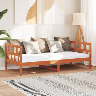 Slaapbank zonder matras 90x200 cm massief grenenhout wasbruin 1
