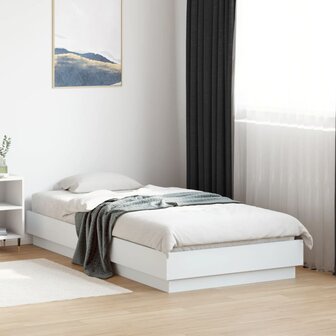 Bedframe bewerkt hout wit 75x190 cm 1