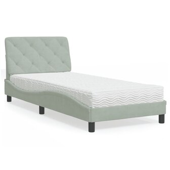 Bed met matras fluweel lichtgrijs 80x200 cm 1
