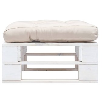 Tuinpoef met zandkleurig kussen pallet hout wit 2