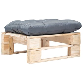 Tuinpoef met grijs kussen pallet hout naturel 1