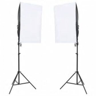 Fotostudioset met verlichtingsset en achtergrond 2
