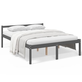 Seniorenbed massief grenenhout grijs 150x200 cm 2