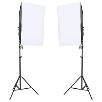 Fotostudioset met verlichtingsset en achtergrond 2