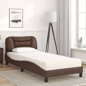 Bed met matras kunstleer bruin 80x200 cm 3
