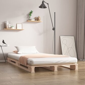 Palletbed massief grenenhout 90x200 cm 1