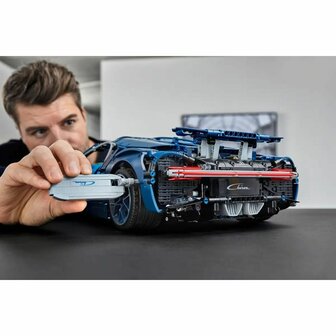 Playset Lego Technic: Bugatti Chiron 42083 3599 Onderdelen 32 x 14 x 56 cm 8