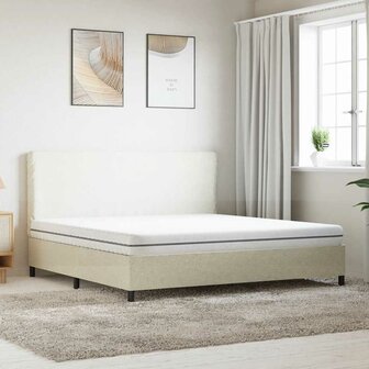 Schuimmatras middelzacht 200x200 cm 2