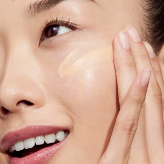 Vloeibare Foundation Clinique EVEN BETTER N&ordm; 4-Light Medium Cool Spf 50 30 ml 4