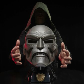 Pruik Hasbro 7
