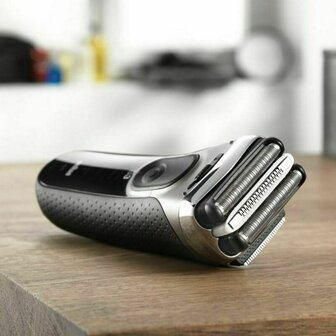 Scheerapparaat Braun Series 3 3000S 8