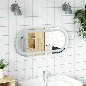 Badkamerspiegel LED ovaal 70x30 cm 1