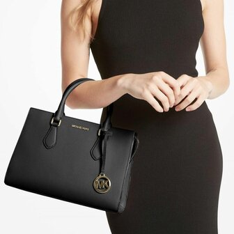 Handtas Michael Kors Sheila 5