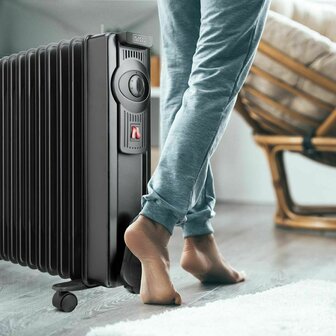 Olieradiator (11 kamers) Black &amp; Decker BXRA2300E 2300 W 4