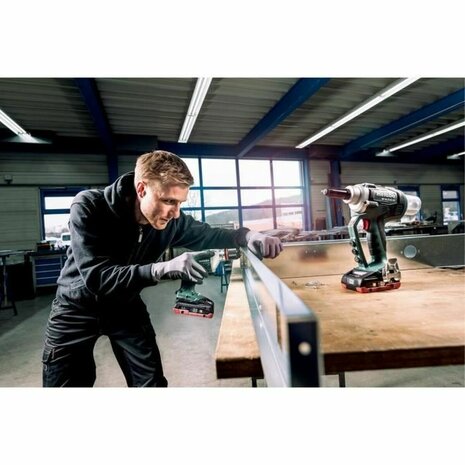 Schroevendraaier Metabo NP 18 LTX 2