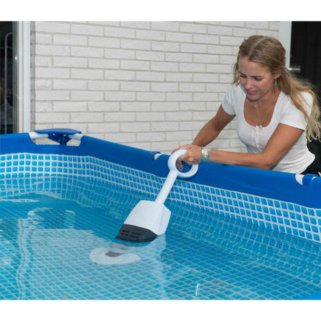 Infinite Spa Zwembad- en spa-reiniger accu handmodel 1