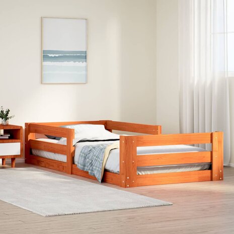 Bed met matras massief grenenhout wasbruin 80x160 cm 1