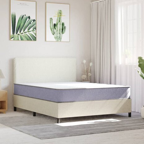 Schuimmatras middelzacht 160x200 cm 2