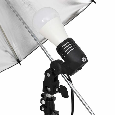 Fotostudioset met verlichtingsset, achtergrond en reflector 8