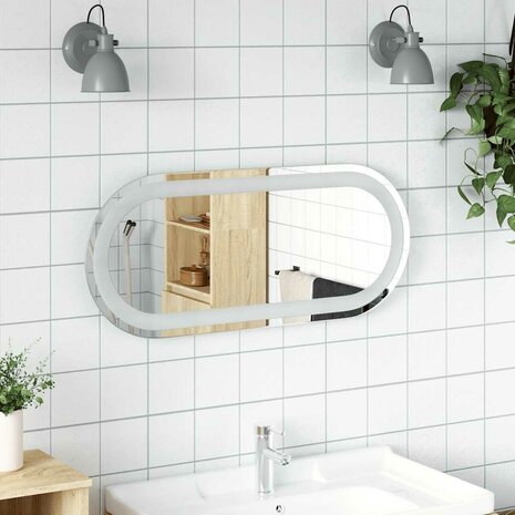 Badkamerspiegel LED ovaal 70x30 cm 1